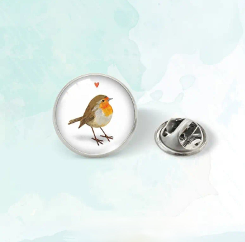 Robin's Love Pin Badge - The Pet Drop