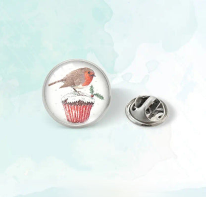 Christmas Robin Pin Badge - The Pet Drop