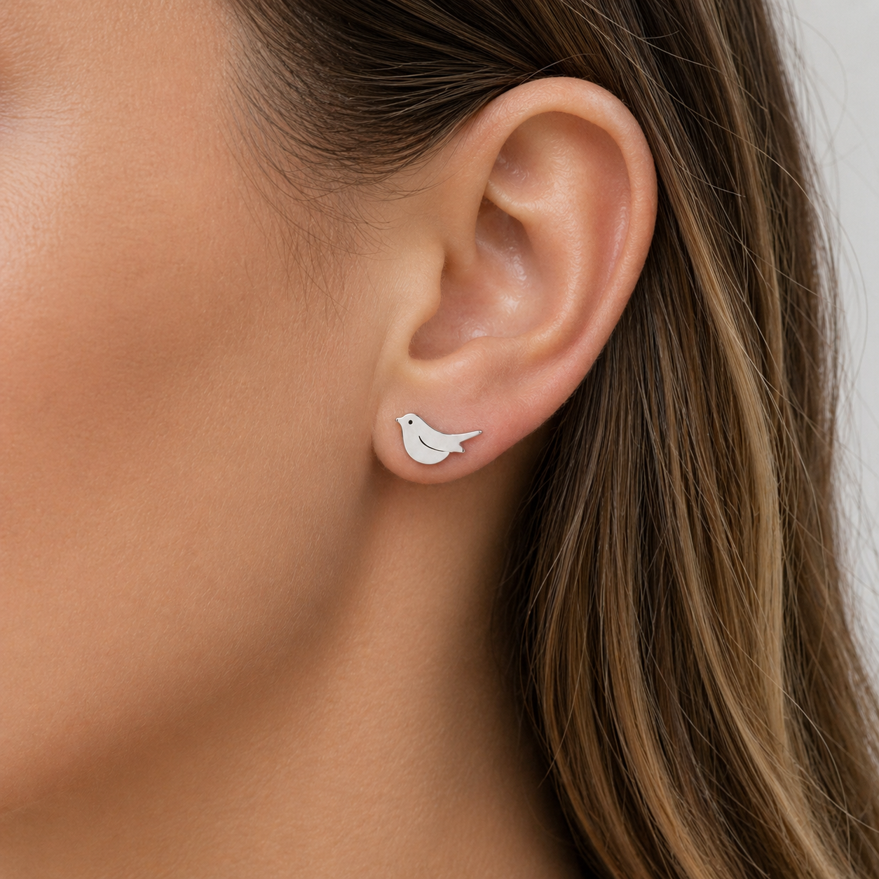 Lovely Robin Stud Earrings - The Pet Drop